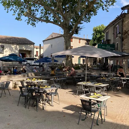 بيت ضيافة La Du Parc 3*